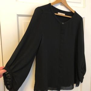 Black Loft Blouse 🖤